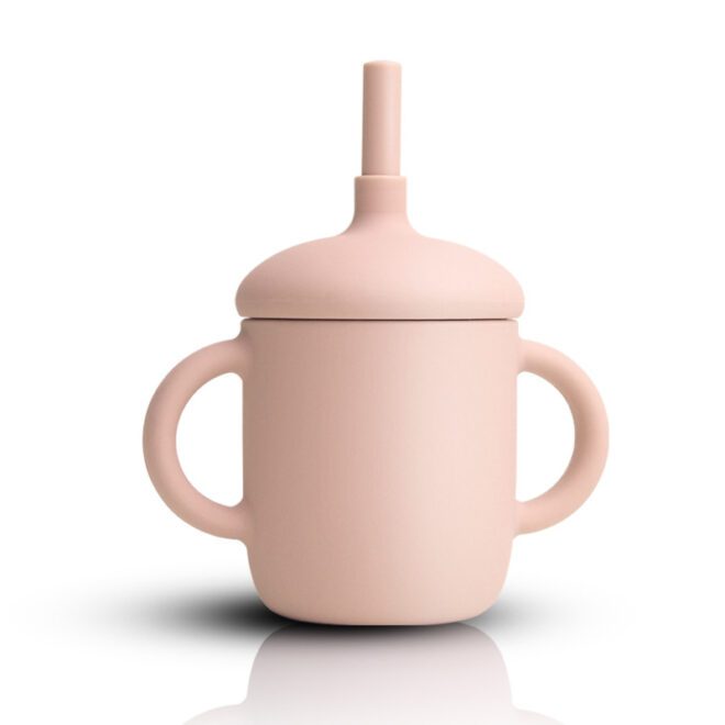 Handle designed silicone baby straw cup with BPA free material
